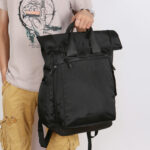 男女兼用学生通学かばんリュックサックハンドバッグ20〜35Lポリエステルライニングナイロンファスナー開閉コンピュータ