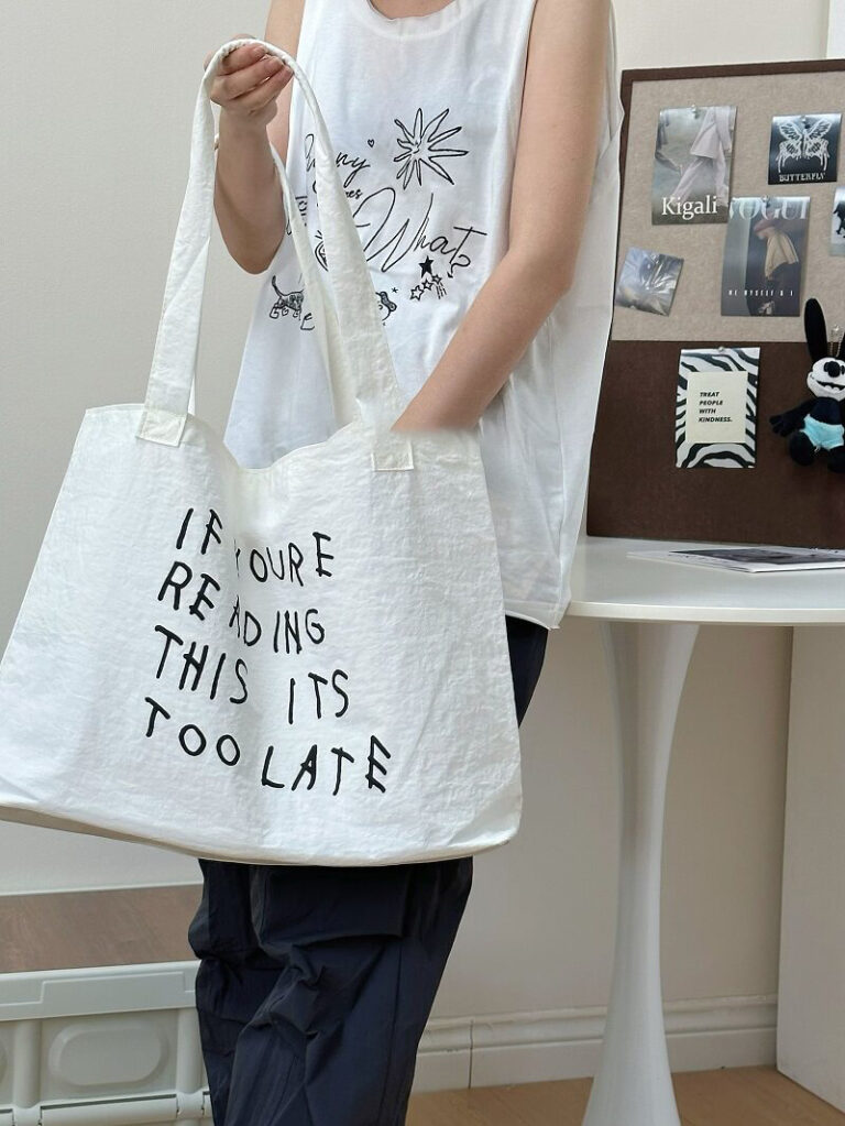 New Summer Arrival: Minimalist Black and White Large-Capacity Nylon Canvas Bag—Lightweight Printed Tote for Commuting or as a Shoulder Bag